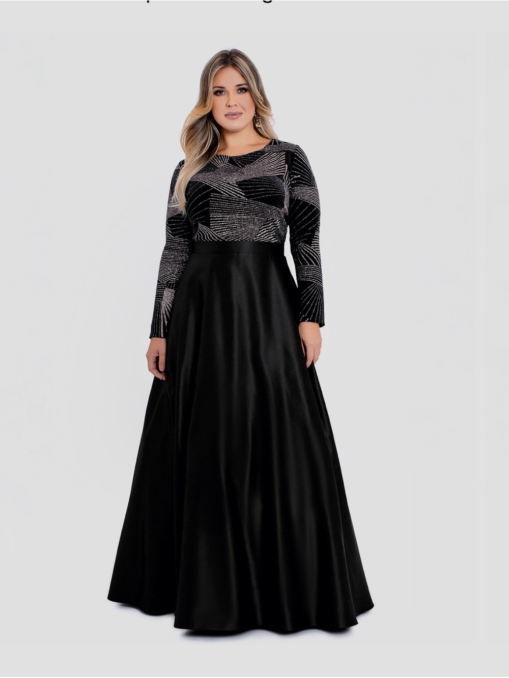 Betsy & Adam Black Long Sleeve Metallic-Pattern Evening Gown